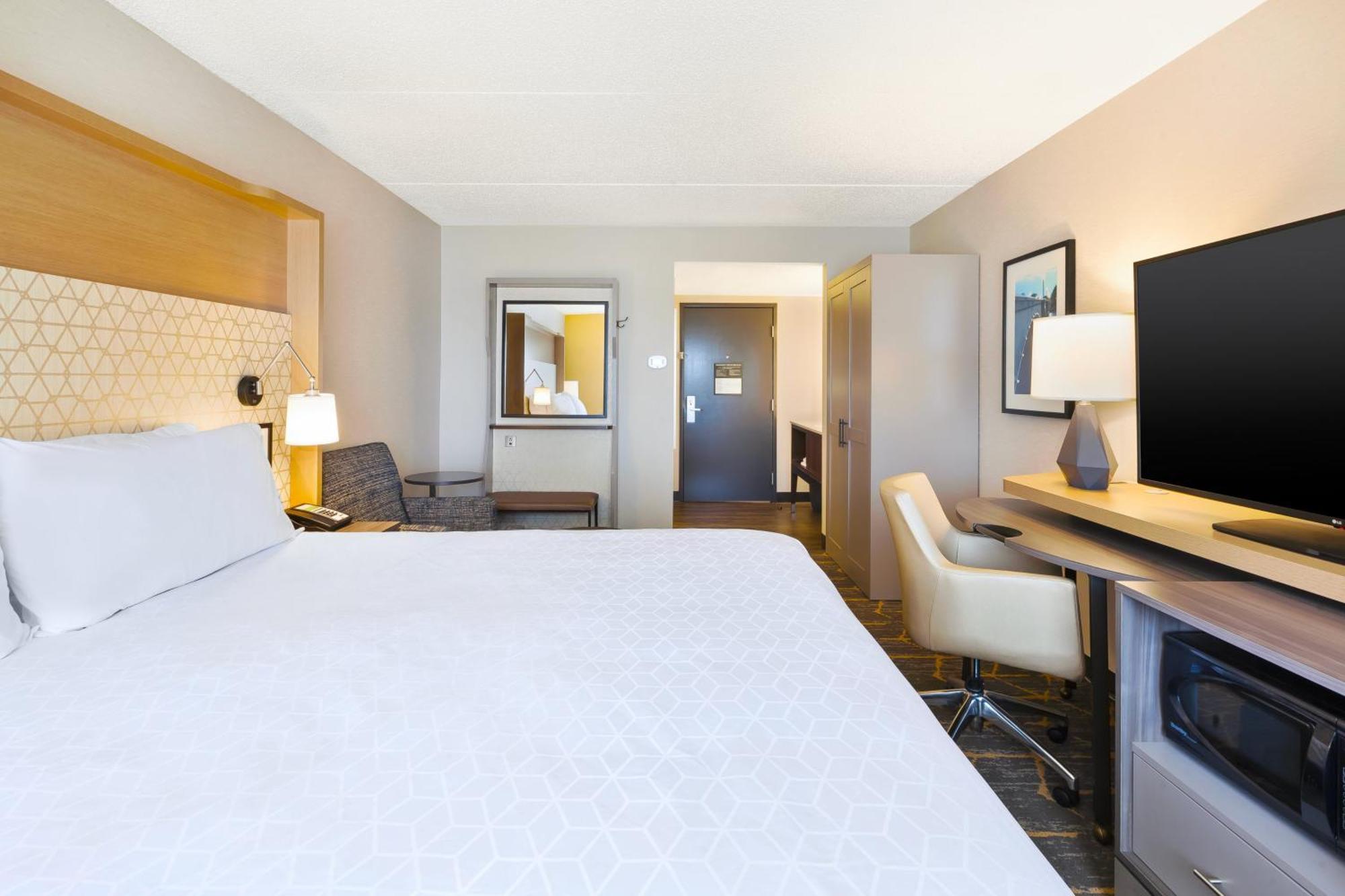 Holiday Inn Grand Rapids Downtown By Ihg Exterior photo